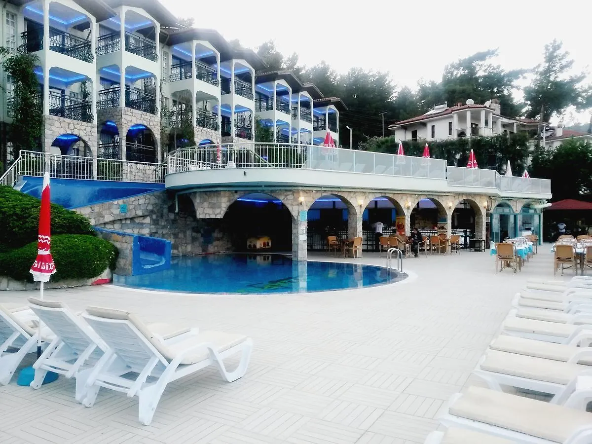 מלון דירות אפרטהוטל מרמריס Club Aquarium